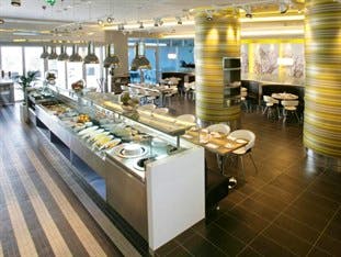 Premier Inn Abu Dhabi International Airport Abu Dhabi - Nuevo Restaurant Buffet