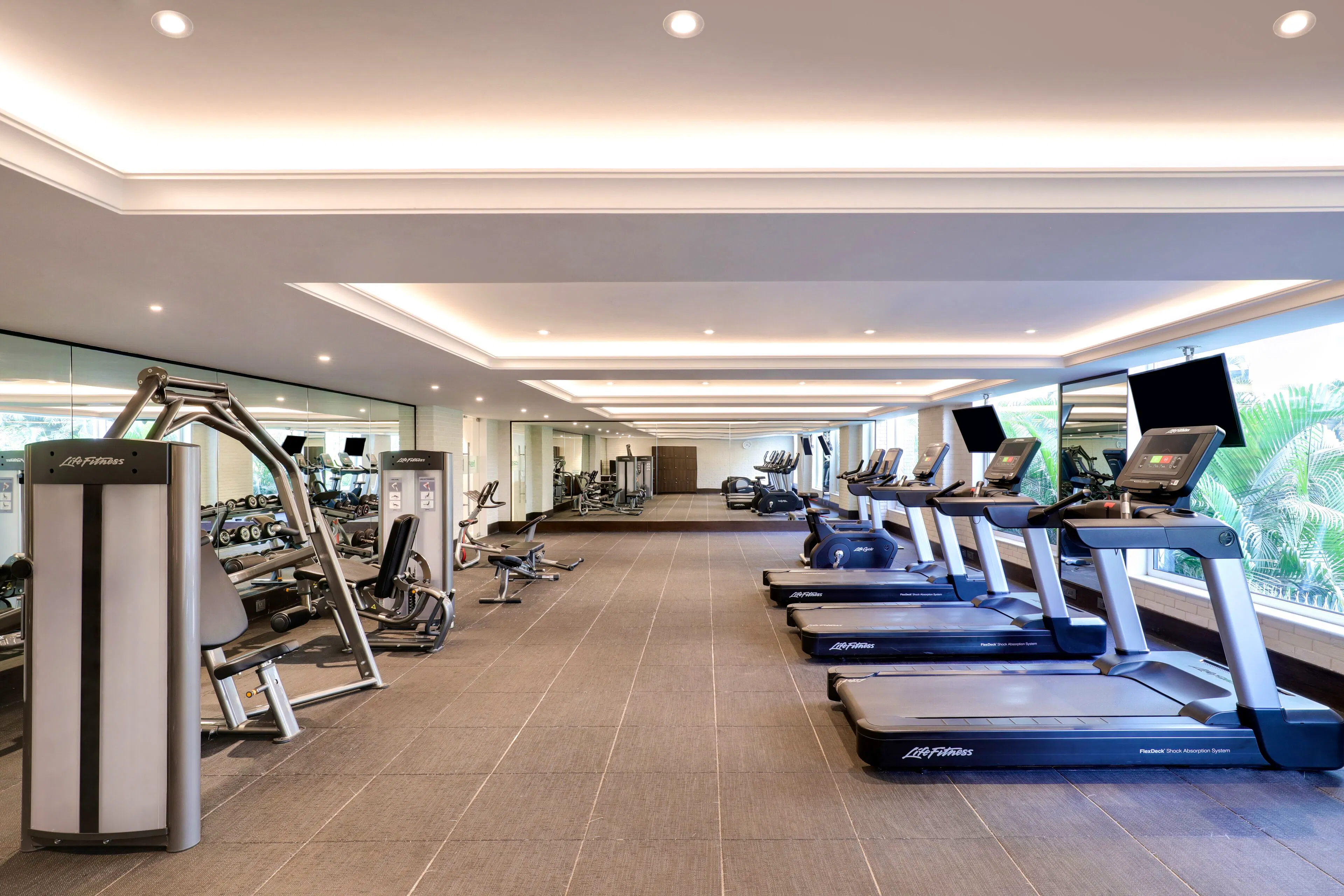 Fitnesscenter im Lemon Tree Premier Mumbai International Airport