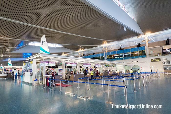 Qatar Airways Check-in Counters at Phuket Airport