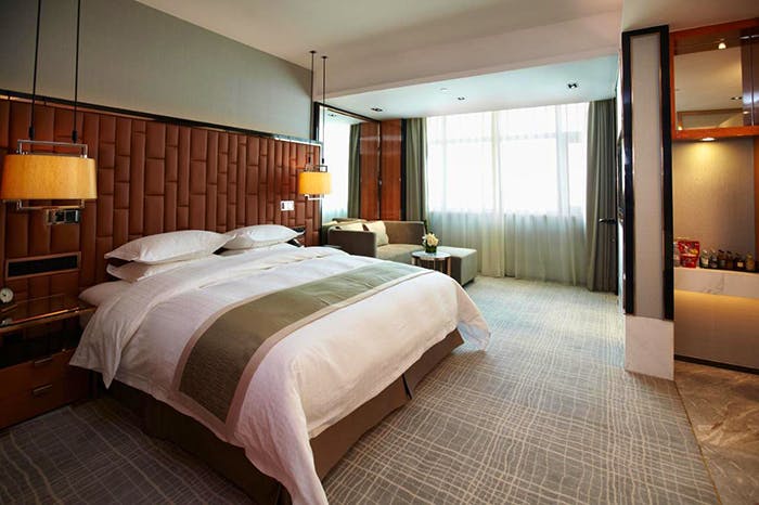 Ramada Pudong Hotel King Room