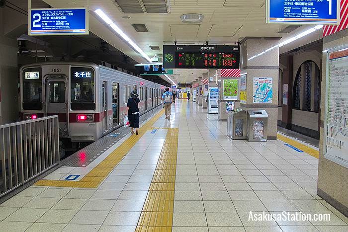 Platforms 1 and 2 at Tobu Asakusa Station