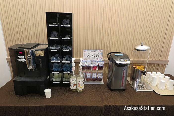 Free tea and coffee making facilities in the lobby