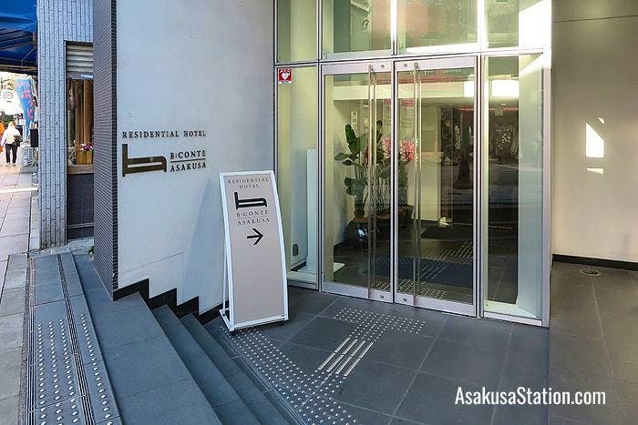 The entrance to B:Conte Asakusa