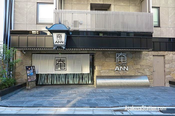 The entrance to Hotel Ann Asakusa