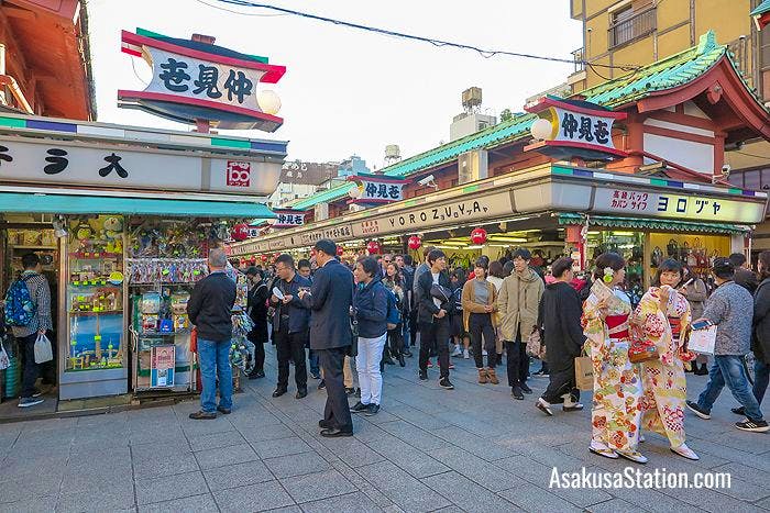 Nakamise can get very crowded during the day