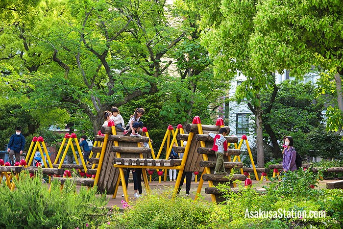 A children’s playground in the west side of the park is a great place for kids to let off steam