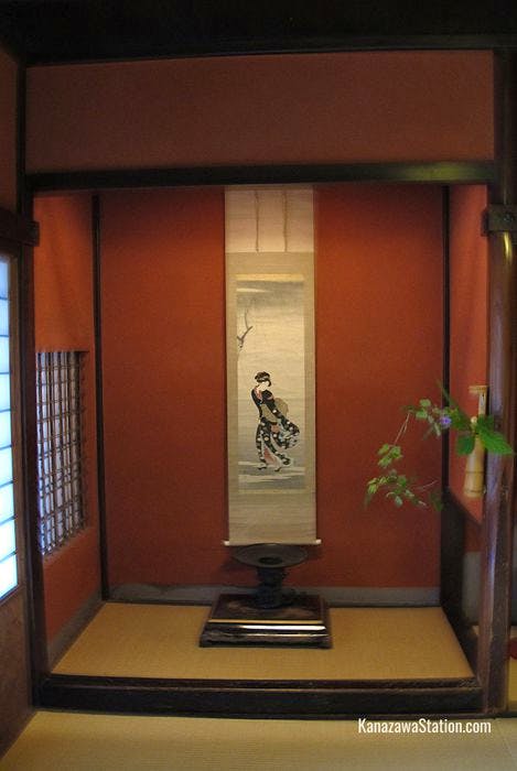 A tokonoma alcove is used to display art