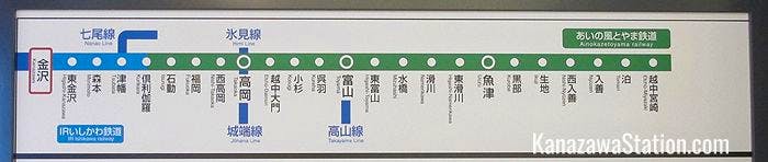 Route maps above the machines show destinations and fares in Japanese and English