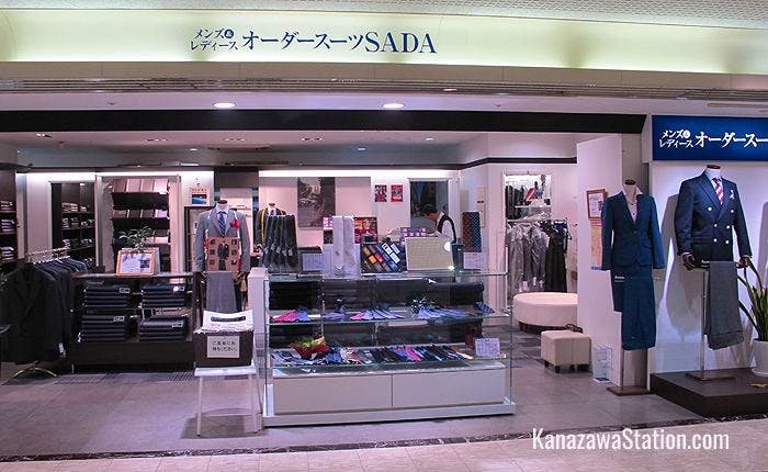 Sada on the 4th floor is a tailor’s shop where you can buy affordable order-made suits