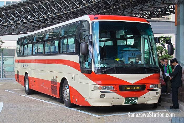 The Hokutetsu bus service to Gokayama & Shirakawa-go