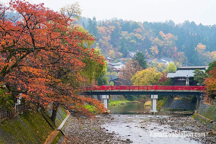Nakabashi Bridge in Takayama