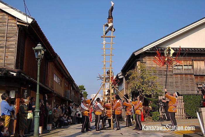 Kanazawa Festivals – Kanazawa Station