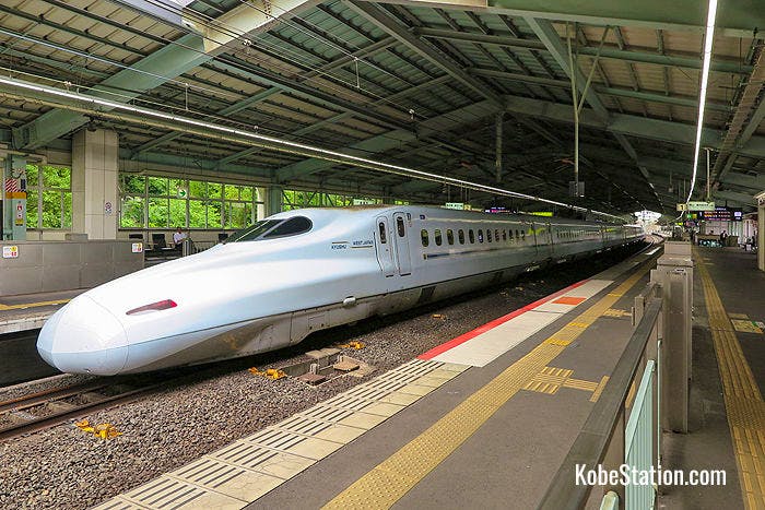 A Shinkansen bullet train at Shin-Kobe Station