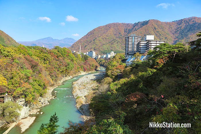 Hotels situated along the Kinugawa River offer stunning views over a beautiful natural setting