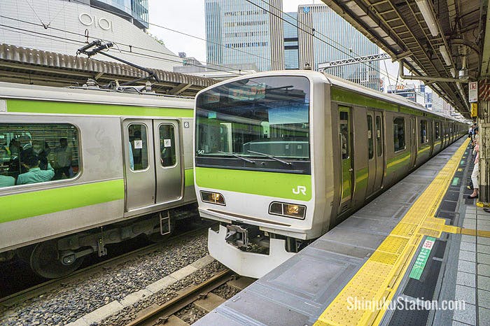 The Yamanote Line circles Tokyo almost around the clock