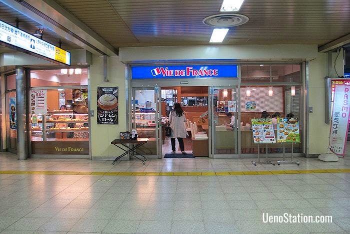 The bakery in Keisei Ueno Station