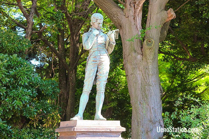 The statue of Edward Jenner
