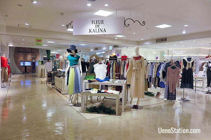 Fleur de Kalina: comfortable women’s wear aimed at ladies in their 20s, on the 3rd floor